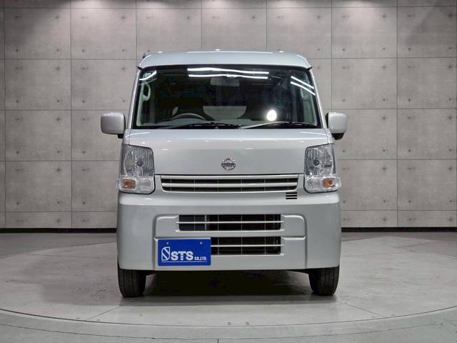 ＮＶ１００クリッパーバン ＤＸ　ＧＬエマージェンシーブレーキパッケージ　ユーザー様直接仕入れ　純正ナビ　フルセグＴＶ　Ｂｌｕｅｔｏｏｔｈ接続　バックモニター　車内キャリア　１２インチホイール　ドラレコ　エマブレ　電格ミラー　サイドバイザー　リモコンキー　スペアキー　ＥＴＣ（7枚目）