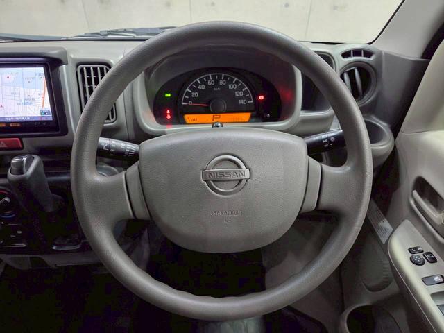 ＮＶ１００クリッパーバン ＤＸ　ＧＬエマージェンシーブレーキパッケージ　ユーザー様直接仕入れ　純正ナビ　フルセグＴＶ　Ｂｌｕｅｔｏｏｔｈ接続　バックモニター　車内キャリア　１２インチホイール　ドラレコ　エマブレ　電格ミラー　サイドバイザー　リモコンキー　スペアキー　ＥＴＣ（27枚目）