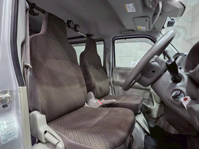 ＮＶ１００クリッパーバン ＤＸ　ＧＬエマージェンシーブレーキパッケージ　ユーザー様直接仕入れ　純正ナビ　フルセグＴＶ　Ｂｌｕｅｔｏｏｔｈ接続　バックモニター　車内キャリア　１２インチホイール　ドラレコ　エマブレ　電格ミラー　サイドバイザー　リモコンキー　スペアキー　ＥＴＣ（46枚目）