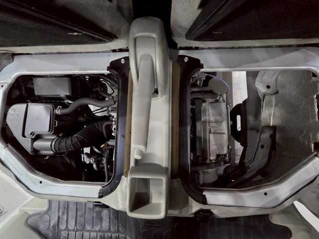 ＮＶ１００クリッパーバン ＤＸ　ＧＬエマージェンシーブレーキパッケージ　ユーザー様直接仕入れ　純正ナビ　フルセグＴＶ　Ｂｌｕｅｔｏｏｔｈ接続　バックモニター　車内キャリア　１２インチホイール　ドラレコ　エマブレ　電格ミラー　サイドバイザー　リモコンキー　スペアキー　ＥＴＣ（56枚目）