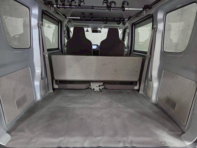 ＮＶ１００クリッパーバン ＤＸ　ＧＬエマージェンシーブレーキパッケージ　ユーザー様直接仕入れ　純正ナビ　フルセグＴＶ　Ｂｌｕｅｔｏｏｔｈ接続　バックモニター　車内キャリア　１２インチホイール　ドラレコ　エマブレ　電格ミラー　サイドバイザー　リモコンキー　スペアキー　ＥＴＣ（57枚目）