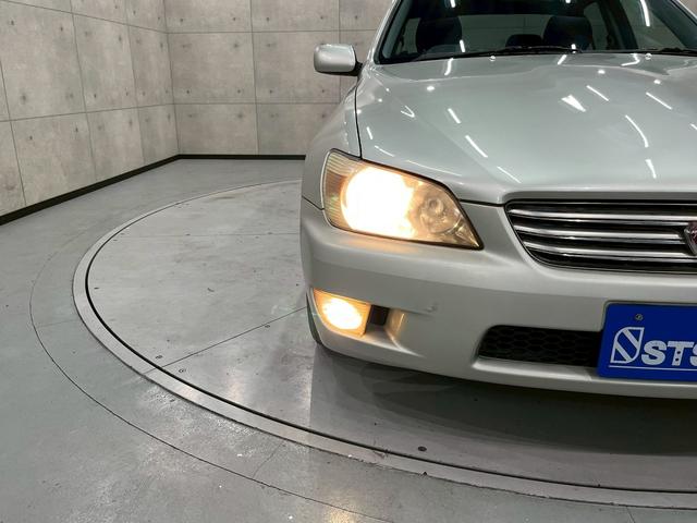 アルテッツァ ＲＳ２００　Ｚエディション　６速マニュアル　ＨＩＤヘッドライト　フォグランプ　純正１７インチアルミ　カロッツェリアオーディオ　ＣＤ　エアコン　シートバックポケット　電動格納ドアミラー　リモコンキー　予備キー　実走行６．４万キロ台（10枚目）