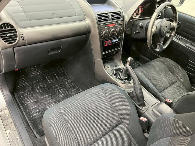 アルテッツァ ＲＳ２００　Ｚエディション　６速マニュアル　ＨＩＤヘッドライト　フォグランプ　純正１７インチアルミ　カロッツェリアオーディオ　ＣＤ　エアコン　シートバックポケット　電動格納ドアミラー　リモコンキー　予備キー　実走行６．４万キロ台（38枚目）