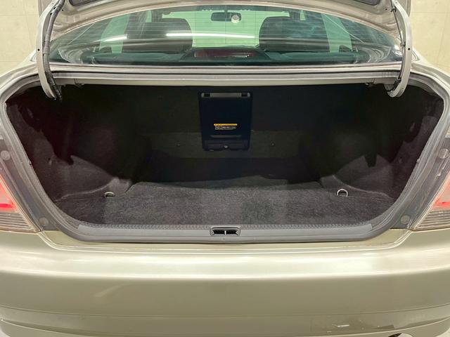 アルテッツァ ＲＳ２００　Ｚエディション　６速マニュアル　ＨＩＤヘッドライト　フォグランプ　純正１７インチアルミ　カロッツェリアオーディオ　ＣＤ　エアコン　シートバックポケット　電動格納ドアミラー　リモコンキー　予備キー　実走行６．４万キロ台（50枚目）