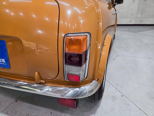 MINI クーパー 社外12インチアルミホイール ブラックレザーシート ポータブルナビ カロッツェリアオーディオ エアコン 木目インパネ 革巻きステアリング ETC車載器 実走行5.3万キロ台 正規ディーラー 色替え車両(16枚目)