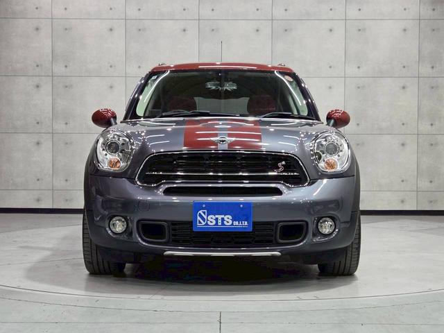 レッドルーフ・ドアミラー　レッドストライプ　ユニオンジャックルームミラー　社外ナビ　フルセグＴＶ　ＢＴ接続　バックモニター　ＬＥＤヘッドライト　純正１８ＡＷ　ハーフレザーシート　オートクルーズ　ＥＴＣ