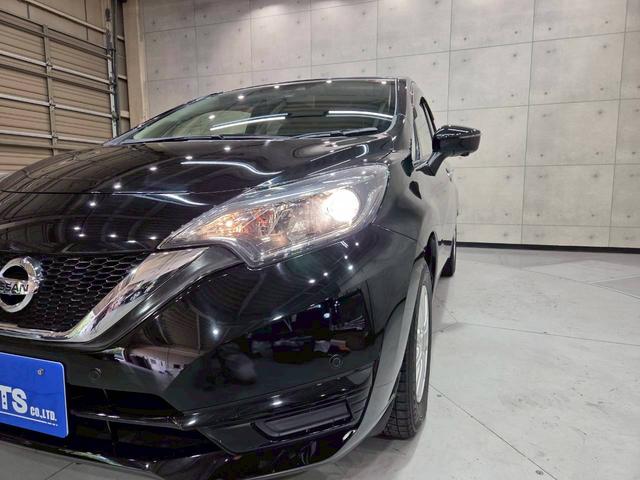 ノート Ｘ　ＤＩＧ－Ｓ　ユーザー様直接仕入れ　プリクラッシュ　社外１４インチ　純正ナビ　フルセグＴＶ　アラウンドビューモニター　ＨＩＤライト　ステアスイッチ　ドアバイザー　Ｐスタート　インテリジェントキー　スペアキー　ＥＴＣ（11枚目）