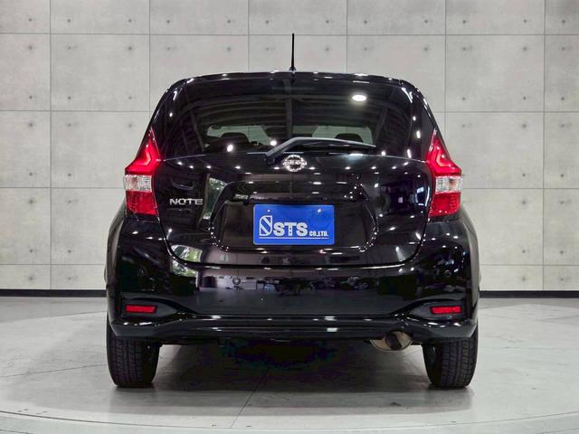 ノート Ｘ　ＤＩＧ－Ｓ　ユーザー様直接仕入れ　プリクラッシュ　社外１４インチ　純正ナビ　フルセグＴＶ　アラウンドビューモニター　ＨＩＤライト　ステアスイッチ　ドアバイザー　Ｐスタート　インテリジェントキー　スペアキー　ＥＴＣ（16枚目）