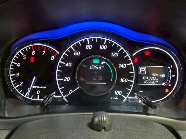 ノート Ｘ　ＤＩＧ－Ｓ　ユーザー様直接仕入れ　プリクラッシュ　社外１４インチ　純正ナビ　フルセグＴＶ　アラウンドビューモニター　ＨＩＤライト　ステアスイッチ　ドアバイザー　Ｐスタート　インテリジェントキー　スペアキー　ＥＴＣ（27枚目）