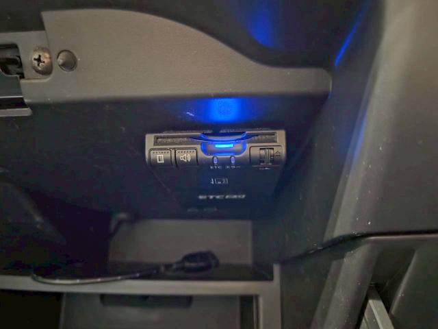 ノート Ｘ　ＤＩＧ－Ｓ　ユーザー様直接仕入れ　プリクラッシュ　社外１４インチ　純正ナビ　フルセグＴＶ　アラウンドビューモニター　ＨＩＤライト　ステアスイッチ　ドアバイザー　Ｐスタート　インテリジェントキー　スペアキー　ＥＴＣ（48枚目）