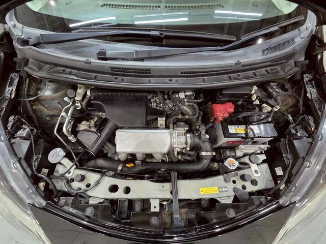 ノート Ｘ　ＤＩＧ－Ｓ　ユーザー様直接仕入れ　プリクラッシュ　社外１４インチ　純正ナビ　フルセグＴＶ　アラウンドビューモニター　ＨＩＤライト　ステアスイッチ　ドアバイザー　Ｐスタート　インテリジェントキー　スペアキー　ＥＴＣ（66枚目）