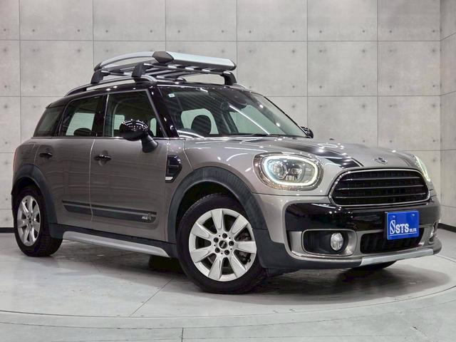 ＭＩＮＩ クーパーＤ　クロスオーバー　オール４　ユーザー様直接仕入れ車両　ルーフキャリア　ボンネットストライプ　ＬＥＤヘッドライト　純正１７インチＡＷ　純正ナビ　ＢＴ接続　シートヒーター　ステアスイッチ　クルコン　ドラレコ　ウェルカムランプ　ＥＴＣ（12枚目）