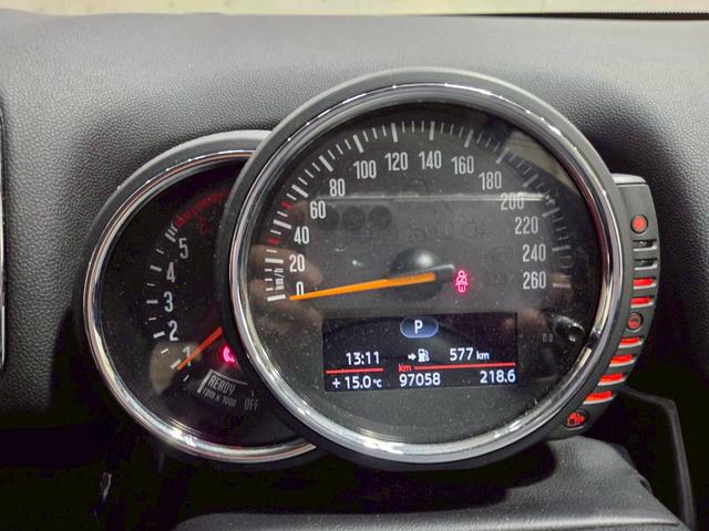 ＭＩＮＩ クーパーＤ　クロスオーバー　オール４　ユーザー様直接仕入れ車両　ルーフキャリア　ボンネットストライプ　ＬＥＤヘッドライト　純正１７インチＡＷ　純正ナビ　ＢＴ接続　シートヒーター　ステアスイッチ　クルコン　ドラレコ　ウェルカムランプ　ＥＴＣ（26枚目）