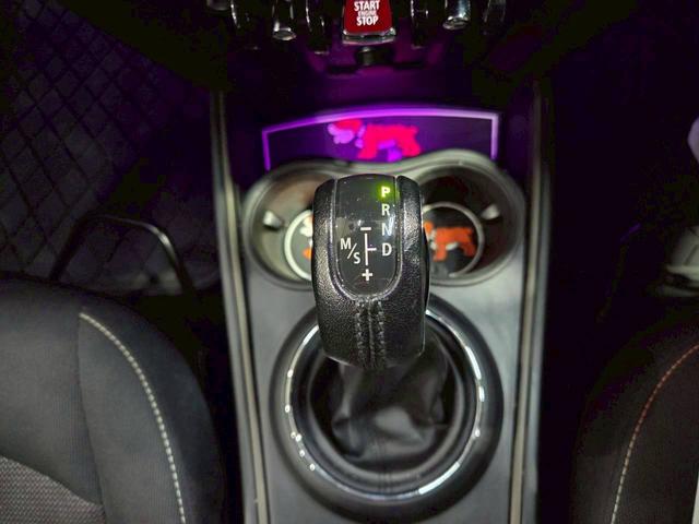 ＭＩＮＩ クーパーＤ　クロスオーバー　オール４　ユーザー様直接仕入れ車両　ルーフキャリア　ボンネットストライプ　ＬＥＤヘッドライト　純正１７インチＡＷ　純正ナビ　ＢＴ接続　シートヒーター　ステアスイッチ　クルコン　ドラレコ　ウェルカムランプ　ＥＴＣ（41枚目）
