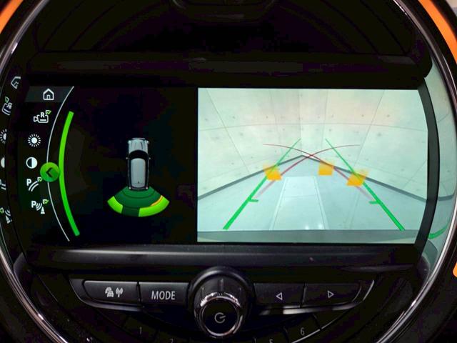 ＭＩＮＩ クーパーＤ　クロスオーバー　オール４　ユーザー様直接仕入れ車両　ルーフキャリア　ボンネットストライプ　ＬＥＤヘッドライト　純正１７インチＡＷ　純正ナビ　ＢＴ接続　シートヒーター　ステアスイッチ　クルコン　ドラレコ　ウェルカムランプ　ＥＴＣ（48枚目）