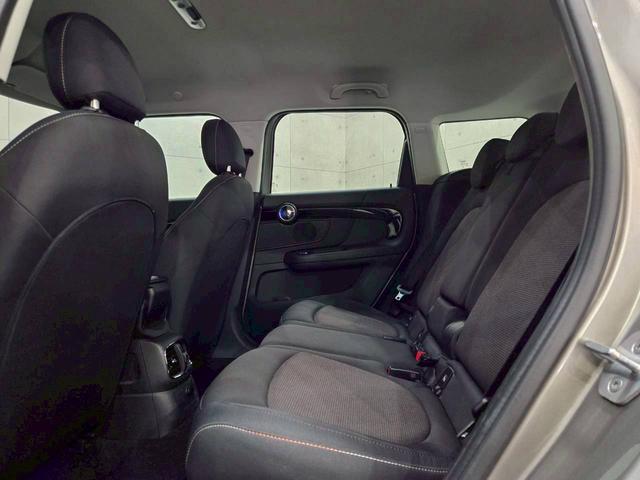 ＭＩＮＩ クーパーＤ　クロスオーバー　オール４　ユーザー様直接仕入れ車両　ルーフキャリア　ボンネットストライプ　ＬＥＤヘッドライト　純正１７インチＡＷ　純正ナビ　ＢＴ接続　シートヒーター　ステアスイッチ　クルコン　ドラレコ　ウェルカムランプ　ＥＴＣ（59枚目）