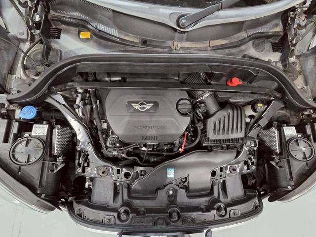 ＭＩＮＩ クーパーＤ　クロスオーバー　オール４　ユーザー様直接仕入れ車両　ルーフキャリア　ボンネットストライプ　ＬＥＤヘッドライト　純正１７インチＡＷ　純正ナビ　ＢＴ接続　シートヒーター　ステアスイッチ　クルコン　ドラレコ　ウェルカムランプ　ＥＴＣ（61枚目）