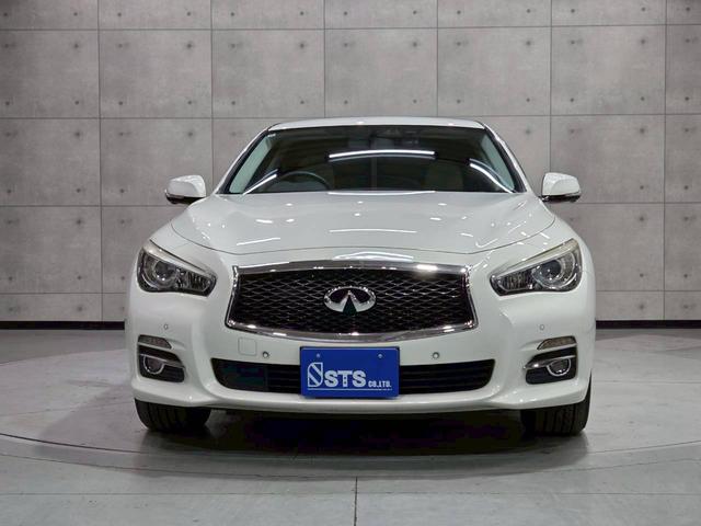 スカイライン ２００ＧＴ－ｔタイプＰ　純正ナビ　フルセグＴＶ　Ｂｌｕｅｔｏｏｔｈ　バックカメラ　ＬＥＤヘッドライト　フォグ　純正１７インチＡＷ　革シート　パワーシート　シートヒーター　ステアスイッチ　レーダークルーズ　前後ドラレコ　ＥＴＣ（7枚目）