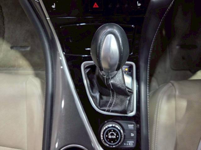 スカイライン ２００ＧＴ－ｔタイプＰ　純正ナビ　フルセグＴＶ　Ｂｌｕｅｔｏｏｔｈ　バックカメラ　ＬＥＤヘッドライト　フォグ　純正１７インチＡＷ　革シート　パワーシート　シートヒーター　ステアスイッチ　レーダークルーズ　前後ドラレコ　ＥＴＣ（44枚目）