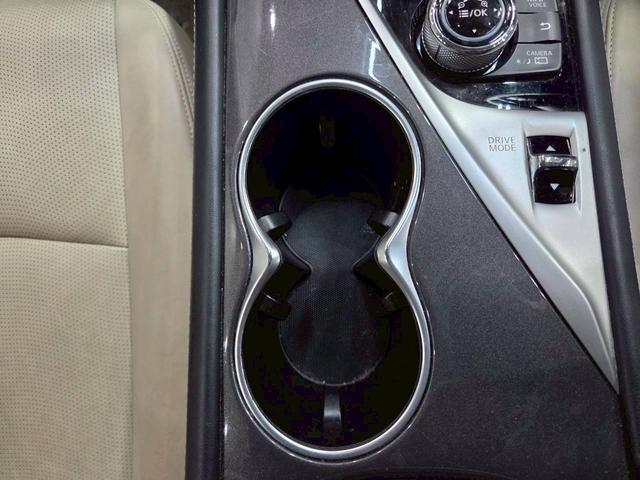 スカイライン ２００ＧＴ－ｔタイプＰ　純正ナビ　フルセグＴＶ　Ｂｌｕｅｔｏｏｔｈ　バックカメラ　ＬＥＤヘッドライト　フォグ　純正１７インチＡＷ　革シート　パワーシート　シートヒーター　ステアスイッチ　レーダークルーズ　前後ドラレコ　ＥＴＣ（45枚目）