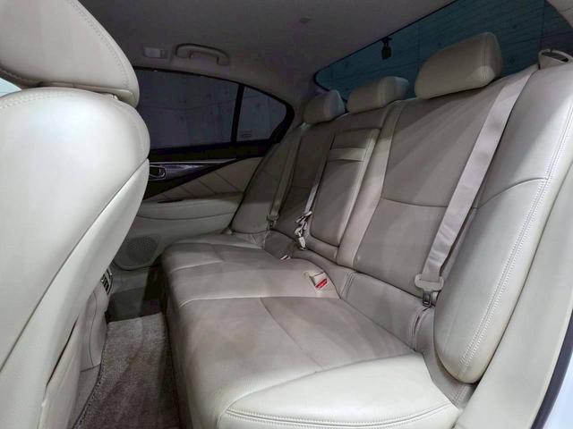 スカイライン ２００ＧＴ－ｔタイプＰ　純正ナビ　フルセグＴＶ　Ｂｌｕｅｔｏｏｔｈ　バックカメラ　ＬＥＤヘッドライト　フォグ　純正１７インチＡＷ　革シート　パワーシート　シートヒーター　ステアスイッチ　レーダークルーズ　前後ドラレコ　ＥＴＣ（66枚目）