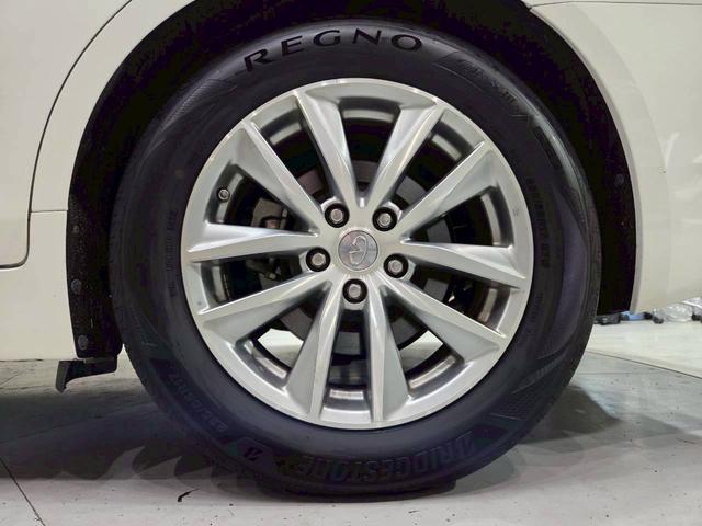 スカイライン ２００ＧＴ－ｔタイプＰ　純正ナビ　フルセグＴＶ　Ｂｌｕｅｔｏｏｔｈ　バックカメラ　ＬＥＤヘッドライト　フォグ　純正１７インチＡＷ　革シート　パワーシート　シートヒーター　ステアスイッチ　レーダークルーズ　前後ドラレコ　ＥＴＣ（71枚目）