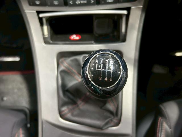 マツダスピードアクセラ ベースグレード　ＥＸＡＳマフラー　ＢＬＩＴＺ車高調・エアクリ・ブローオフ　純正エアロパーツ　ＬＥＤライト　純正１８インチＡＷ　純正ナビ　フルセグＴＶ　ハーフレザー　社外シフトノブ　ＢＯＳＥサウンド　スペアキー　ＥＴＣ（40枚目）