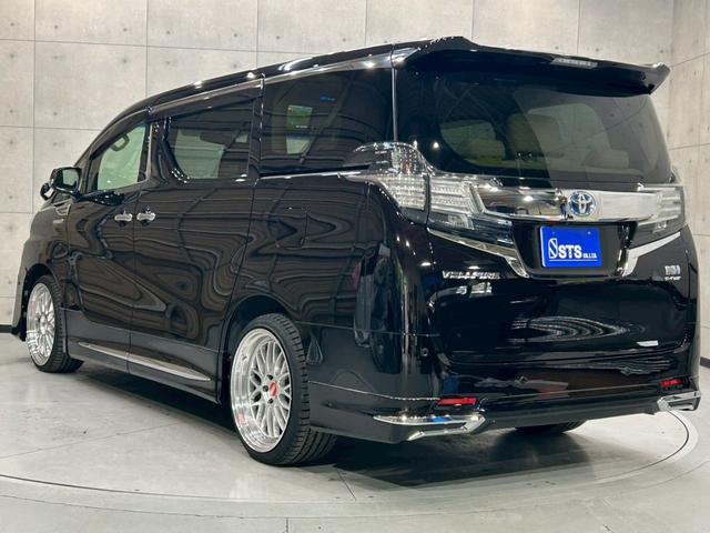 ヴェルファイアハイブリッド Ｘ　モデリスタフルエアロ　社外２０インチＡＷ　ムーンルーフ　両側パワスラ　ＬＥＤヘッドライト　フォグ　純正ナビ　フルセグＴＶ　ＢＴ接続　バックカメラ　フリップダウン　オートクルーズ　スマートキー　ＥＴＣ（19枚目）