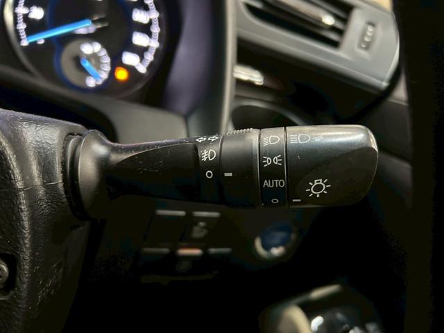 ヴェルファイアハイブリッド Ｘ　モデリスタフルエアロ　社外２０インチＡＷ　ムーンルーフ　両側パワスラ　ＬＥＤヘッドライト　フォグ　純正ナビ　フルセグＴＶ　ＢＴ接続　バックカメラ　フリップダウン　オートクルーズ　スマートキー　ＥＴＣ（31枚目）