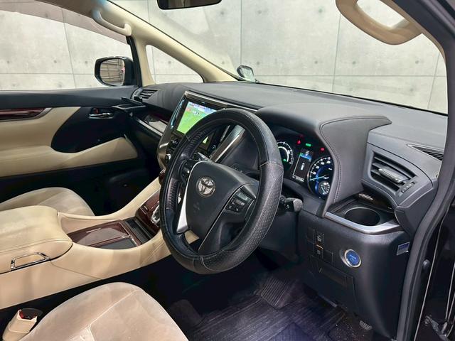 ヴェルファイアハイブリッド Ｘ　モデリスタフルエアロ　社外２０インチＡＷ　ムーンルーフ　両側パワスラ　ＬＥＤヘッドライト　フォグ　純正ナビ　フルセグＴＶ　ＢＴ接続　バックカメラ　フリップダウン　オートクルーズ　スマートキー　ＥＴＣ（43枚目）