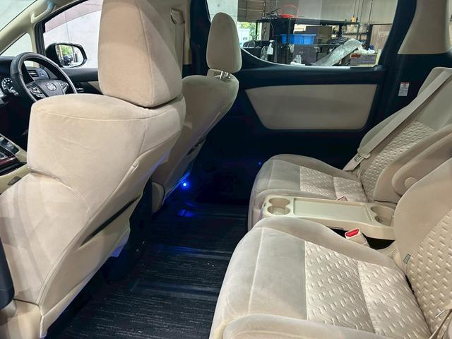 ヴェルファイアハイブリッド Ｘ　モデリスタフルエアロ　社外２０インチＡＷ　ムーンルーフ　両側パワスラ　ＬＥＤヘッドライト　フォグ　純正ナビ　フルセグＴＶ　ＢＴ接続　バックカメラ　フリップダウン　オートクルーズ　スマートキー　ＥＴＣ（53枚目）