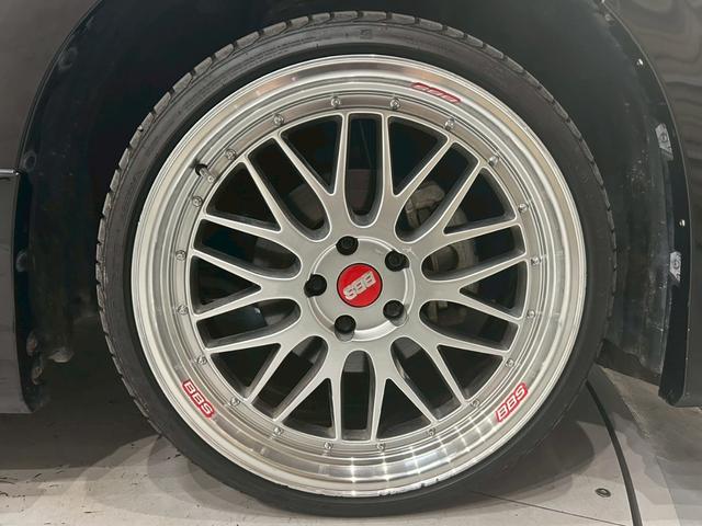 ヴェルファイアハイブリッド Ｘ　モデリスタフルエアロ　社外２０インチＡＷ　ムーンルーフ　両側パワスラ　ＬＥＤヘッドライト　フォグ　純正ナビ　フルセグＴＶ　ＢＴ接続　バックカメラ　フリップダウン　オートクルーズ　スマートキー　ＥＴＣ（63枚目）