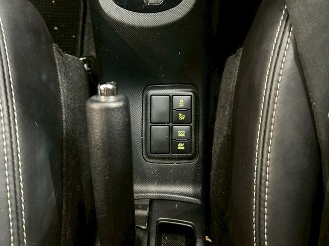 アクア クロスオーバー　ユーザー様直接仕入れ　プリクラッシュ　社外ナビ　フルセグＴＶ　Ｂｌｕｅｔｏｏｔｈ　バックモニター　純正１６インチアルミ　ハーフレザーシート　ドラレコ　電格ミラー　スマートキー　スペアキー　ＥＴＣ車載器（34枚目）