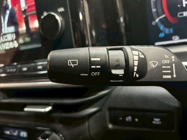 オーラ Ｇ　レザーエディション　弊社ユーザー様１オーナー　プロパイロット　電子パーキング　純正ナビ　フルセグＴＶ　アラウンドビューモニター　ＵＳＢ／タイプＣ　ドラレコ　レザーシート　ＬＥＤライト　Ａライト　純正ＡＷ　予備キー　ＥＴＣ（30枚目）