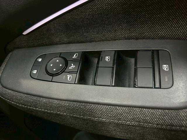 オーラ Ｇ　レザーエディション　弊社ユーザー様１オーナー　プロパイロット　電子パーキング　純正ナビ　フルセグＴＶ　アラウンドビューモニター　ＵＳＢ／タイプＣ　ドラレコ　レザーシート　ＬＥＤライト　Ａライト　純正ＡＷ　予備キー　ＥＴＣ（32枚目）