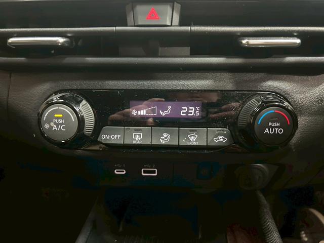 オーラ Ｇ　レザーエディション　弊社ユーザー様１オーナー　プロパイロット　電子パーキング　純正ナビ　フルセグＴＶ　アラウンドビューモニター　ＵＳＢ／タイプＣ　ドラレコ　レザーシート　ＬＥＤライト　Ａライト　純正ＡＷ　予備キー　ＥＴＣ（36枚目）