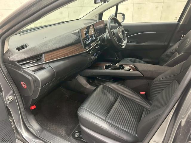 オーラ Ｇ　レザーエディション　弊社ユーザー様１オーナー　プロパイロット　電子パーキング　純正ナビ　フルセグＴＶ　アラウンドビューモニター　ＵＳＢ／タイプＣ　ドラレコ　レザーシート　ＬＥＤライト　Ａライト　純正ＡＷ　予備キー　ＥＴＣ（44枚目）