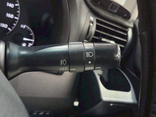 ＲＸ ＲＸ２７０　グレー全塗装　社外バンパー・グリル・マフラー・ＬＥＤヘッドライト　ルーフラック　社外１７インチアルミ　純正ナビ　フルセグＴＶ　バックモニター　レザーシート　パワーシート　クルコン　スマートキー　ＥＴＣ（33枚目）