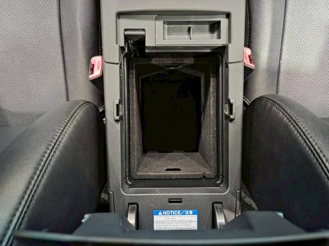 ＲＸ ＲＸ２７０　グレー全塗装　社外バンパー・グリル・マフラー・ＬＥＤヘッドライト　ルーフラック　社外１７インチアルミ　純正ナビ　フルセグＴＶ　バックモニター　レザーシート　パワーシート　クルコン　スマートキー　ＥＴＣ（43枚目）