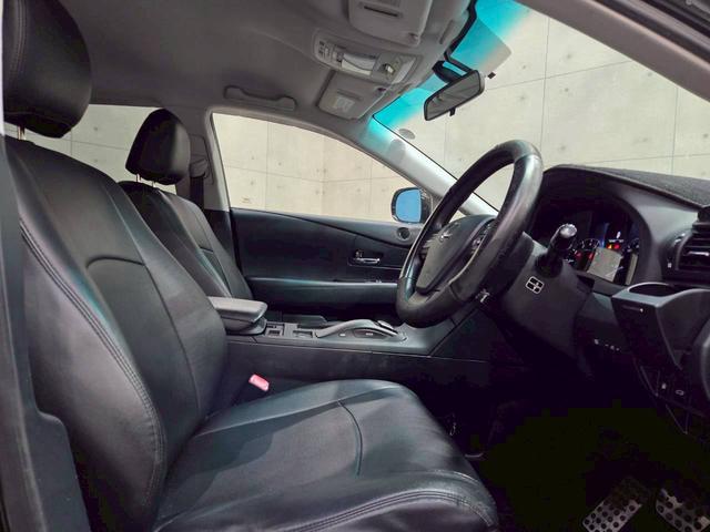 ＲＸ ＲＸ２７０　グレー全塗装　社外バンパー・グリル・マフラー・ＬＥＤヘッドライト　ルーフラック　社外１７インチアルミ　純正ナビ　フルセグＴＶ　バックモニター　レザーシート　パワーシート　クルコン　スマートキー　ＥＴＣ（49枚目）