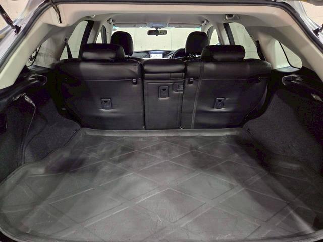 ＲＸ ＲＸ２７０　グレー全塗装　社外バンパー・グリル・マフラー・ＬＥＤヘッドライト　ルーフラック　社外１７インチアルミ　純正ナビ　フルセグＴＶ　バックモニター　レザーシート　パワーシート　クルコン　スマートキー　ＥＴＣ（63枚目）