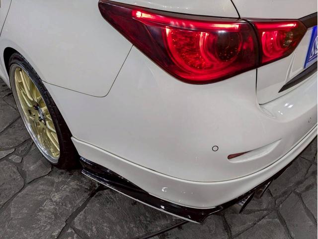 スカイライン ２００ＧＴ－ｔタイプＰ　ＷＯＲＫ２０ＡＷ　ＢＲＩＴＺ車高調・マフラー　社外エアロ　トランクスポイラー　純正ナビ　ＢＴ接続　フルセグＴＶ　アラウンドビュー　黒レザーシート　パワーシート　シートヒーター　レーダークルーズ　ＥＴＣ（17枚目）