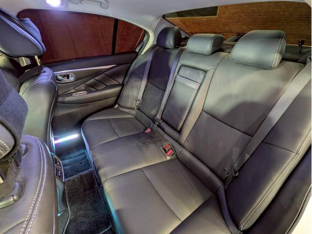 スカイライン ２００ＧＴ－ｔタイプＰ　ＷＯＲＫ２０ＡＷ　ＢＲＩＴＺ車高調・マフラー　社外エアロ　トランクスポイラー　純正ナビ　ＢＴ接続　フルセグＴＶ　アラウンドビュー　黒レザーシート　パワーシート　シートヒーター　レーダークルーズ　ＥＴＣ（68枚目）