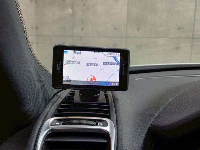 ケイマン ベースグレード　６速ＭＴ　左ハンドル　スポーツクロノＰＫＧ　スポーツエキゾーストシステム　Ｈ＆Ｒダウンサス　黒塗装１９ＡＷ　純正ナビ　ＤＴＶ　ＢＴ接続　バックカメラ　ハーフレザー　電動シート　シートヒーター　ドラレコ（34枚目）