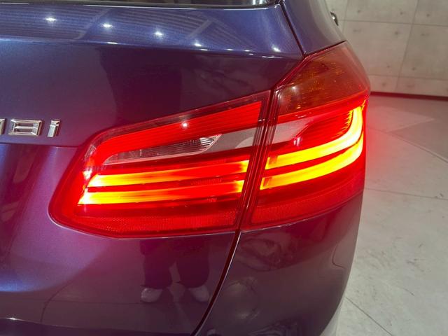 ２シリーズ ２１８ｉアクティブツアラー　ラグジュアリー　社外１８インチＡＷ　ＬＥＤヘッドライト　パワーバックドア　純正ナビ　Ｂｌｕｅｔｏｏｔｈ　リアカメラ　レザーシート　パワーシート　シートヒーター　レーダークルーズ　ＨＵＤ　ドラレコ　スマートキー　ＥＴＣ（18枚目）