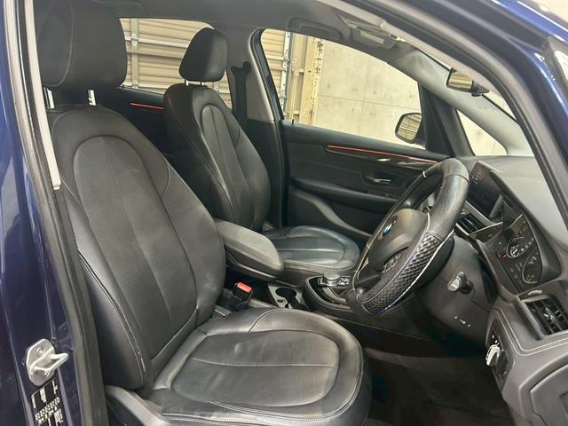 ２シリーズ ２１８ｉアクティブツアラー　ラグジュアリー　社外１８インチＡＷ　ＬＥＤヘッドライト　パワーバックドア　純正ナビ　Ｂｌｕｅｔｏｏｔｈ　リアカメラ　レザーシート　パワーシート　シートヒーター　レーダークルーズ　ＨＵＤ　ドラレコ　スマートキー　ＥＴＣ（48枚目）