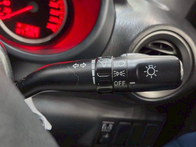 インプレッサ ＷＲＸ　ＷＲ－リミテッド　２００５　屋内車庫・カバー保管／ユーザー様直接仕入れ／ＳＴｉゲノムターボ計／ＳＴｉゲノムマフラー／ＳＴｉフロントリップ／スバル純正ＲＡＹＳ１７インチＡＷ／リアウイング／ＨＩＤヘッドライト／社外ナビ／リモコンキー（32枚目）