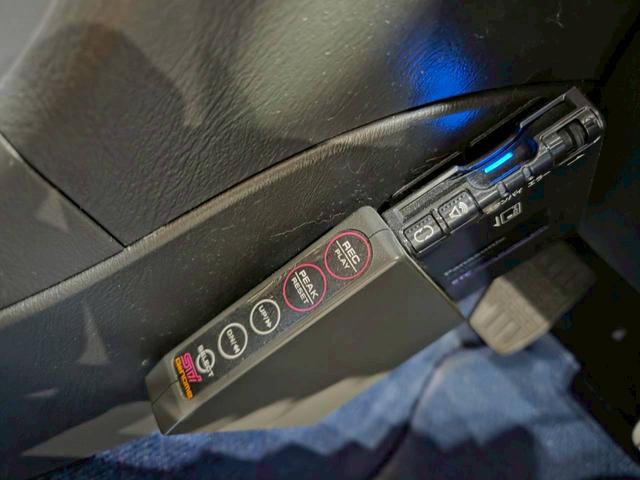 インプレッサ ＷＲＸ　ＷＲ－リミテッド　２００５　屋内車庫・カバー保管／ユーザー様直接仕入れ／ＳＴｉゲノムターボ計／ＳＴｉゲノムマフラー／ＳＴｉフロントリップ／スバル純正ＲＡＹＳ１７インチＡＷ／リアウイング／ＨＩＤヘッドライト／社外ナビ／リモコンキー（35枚目）