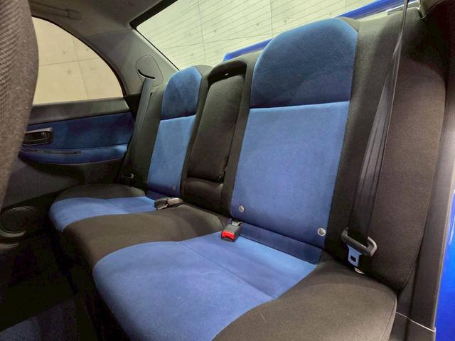 インプレッサ ＷＲＸ　ＷＲ－リミテッド　２００５　屋内車庫・カバー保管／ユーザー様直接仕入れ／ＳＴｉゲノムターボ計／ＳＴｉゲノムマフラー／ＳＴｉフロントリップ／スバル純正ＲＡＹＳ１７インチＡＷ／リアウイング／ＨＩＤヘッドライト／社外ナビ／リモコンキー（57枚目）