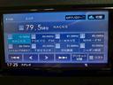 ハイブリッドＦＸ　ＫＥＮＷＯＯＤナビ　Ｂｌｕｅｔｏｏｔｈ　ＣＤ／ＤＶＤ　フルセグＴＶ　ヘッドアップディスプレイ　プッシュスタート　スマートキー　弊社ユーザー様ワンオーナー　プリクラ　純正ホイール　車線逸脱　オートライト（46枚目）